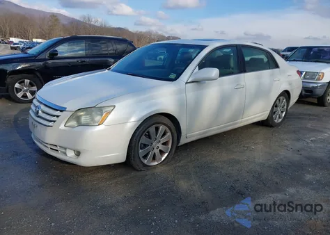 2005 Toyota Avalon Xls z USA, uszkodzony, nr VIN 4T1BK36B15U043030